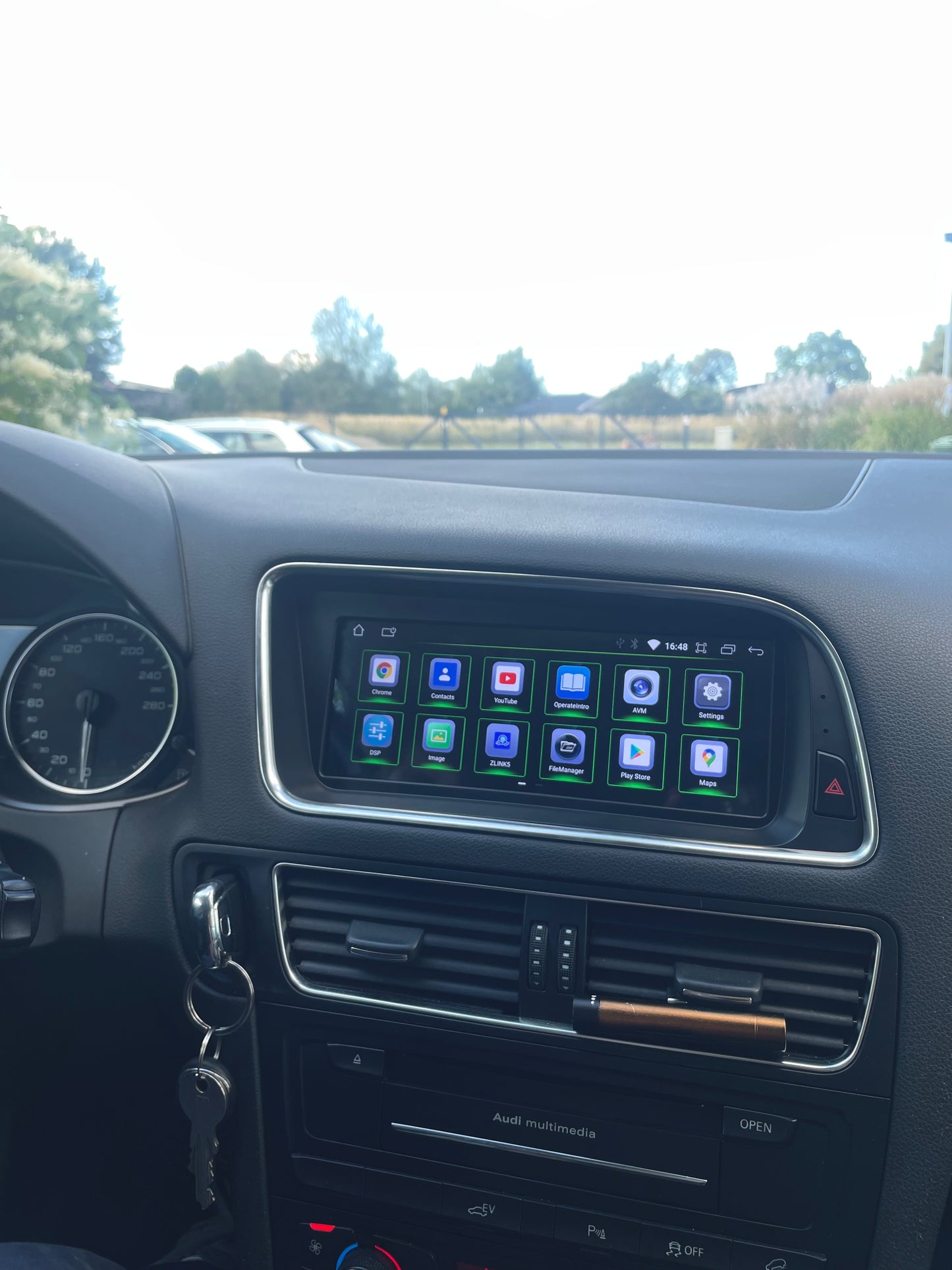 Android 14 OEM-Style Multimedia System for Audi Q5 B8 (2009–2017)