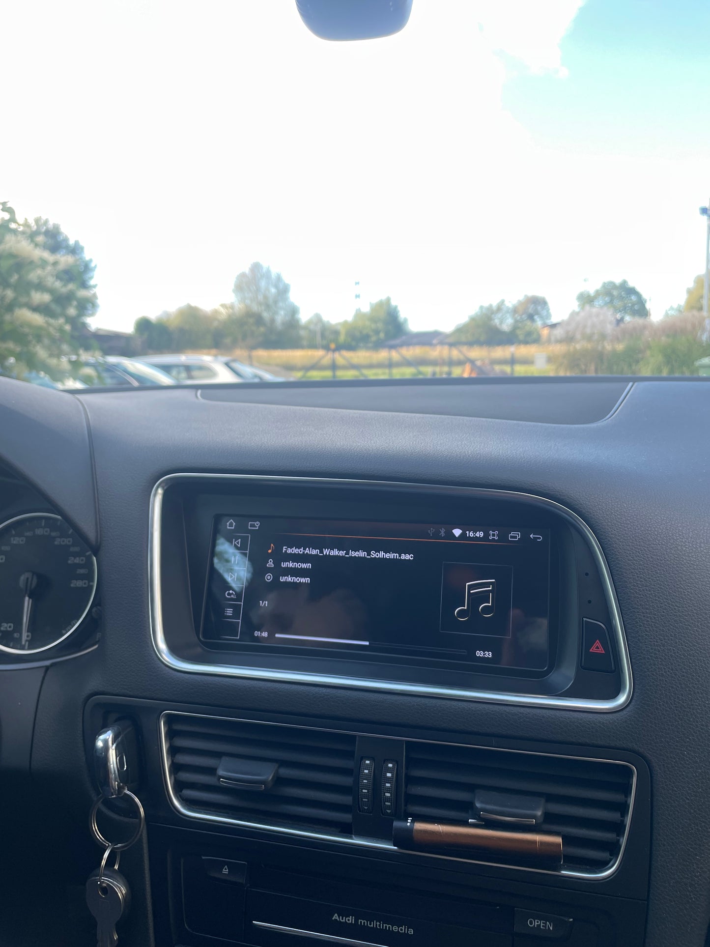 Android 14 OEM-Style Multimedia System for Audi Q5 B8 (2009–2017)